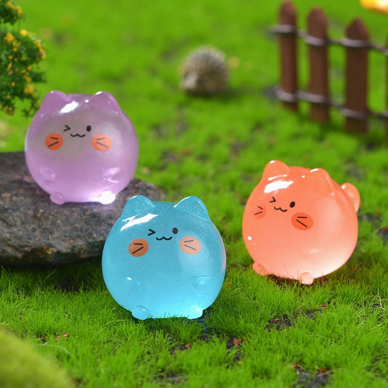 Magic Bag---Luminous Resin Cat Size 2.1*2.3cm