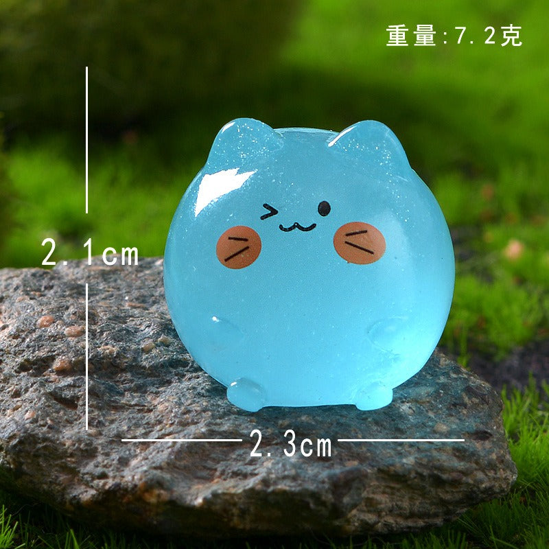 Magic Bag---Luminous Resin Cat Size 2.1*2.3cm